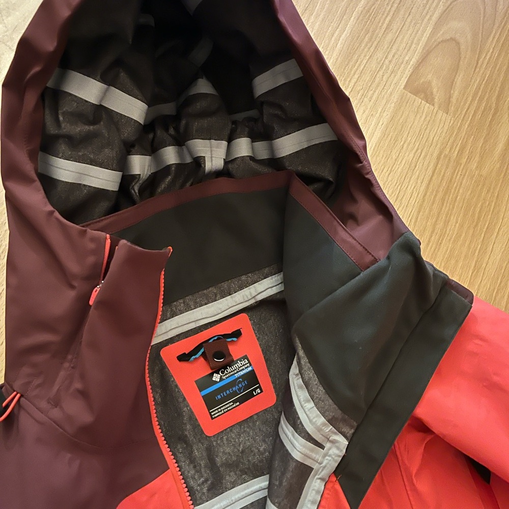 Columbia ski jacket - Picture 2 of 4